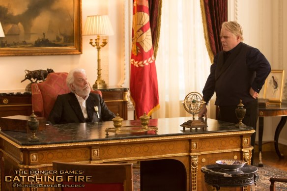 Catching-Fire-Image-Plutarch-Snow